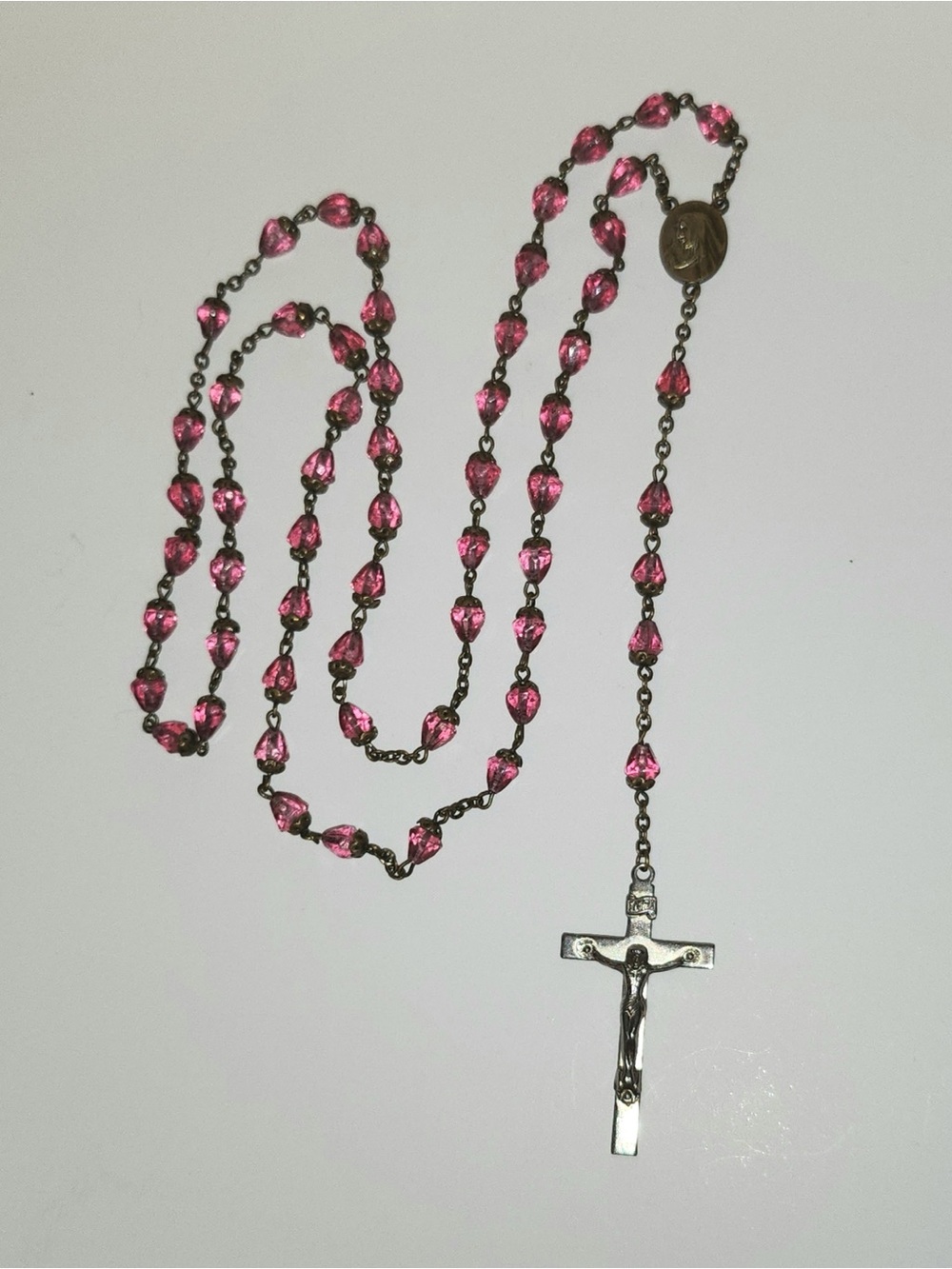Vintage Pink Cone Shaped Glass Rosary Sorrowful Mother Jesus Carrying Cross - Picture 7 of 9
